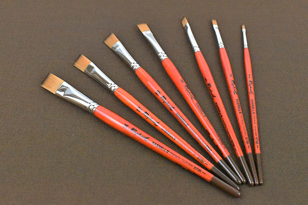 Raphael Kaerell Flat Brush Raphael Kaerell Flat Brush