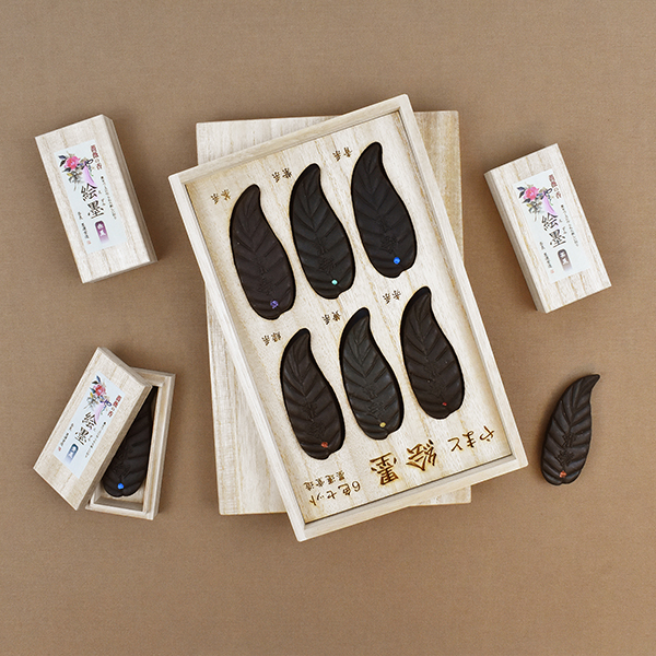 Yamato-E Ink Stick, Set Of 6 With Box Yamato-E Ink Stick, Set Of 6 With Box